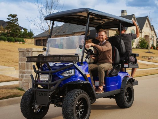 从制造到智造，企业如何布局智能机器人与能源换电新赛道(图2)