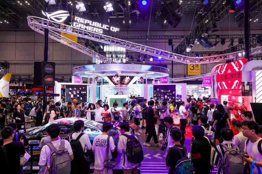 ROG玩+乐园IP联动引爆次元文化狂欢(图1)