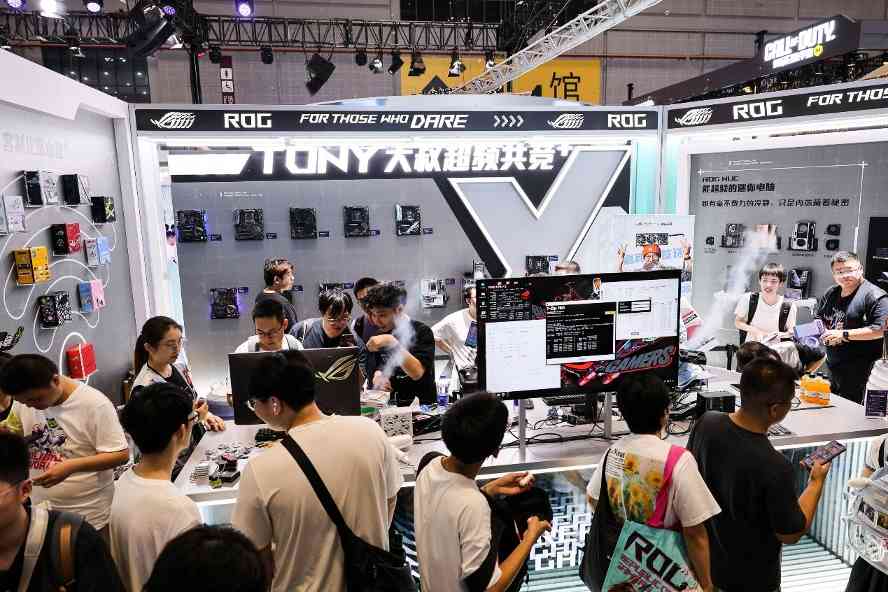 ROG玩+乐园IP联动引爆次元文化狂欢(图16)