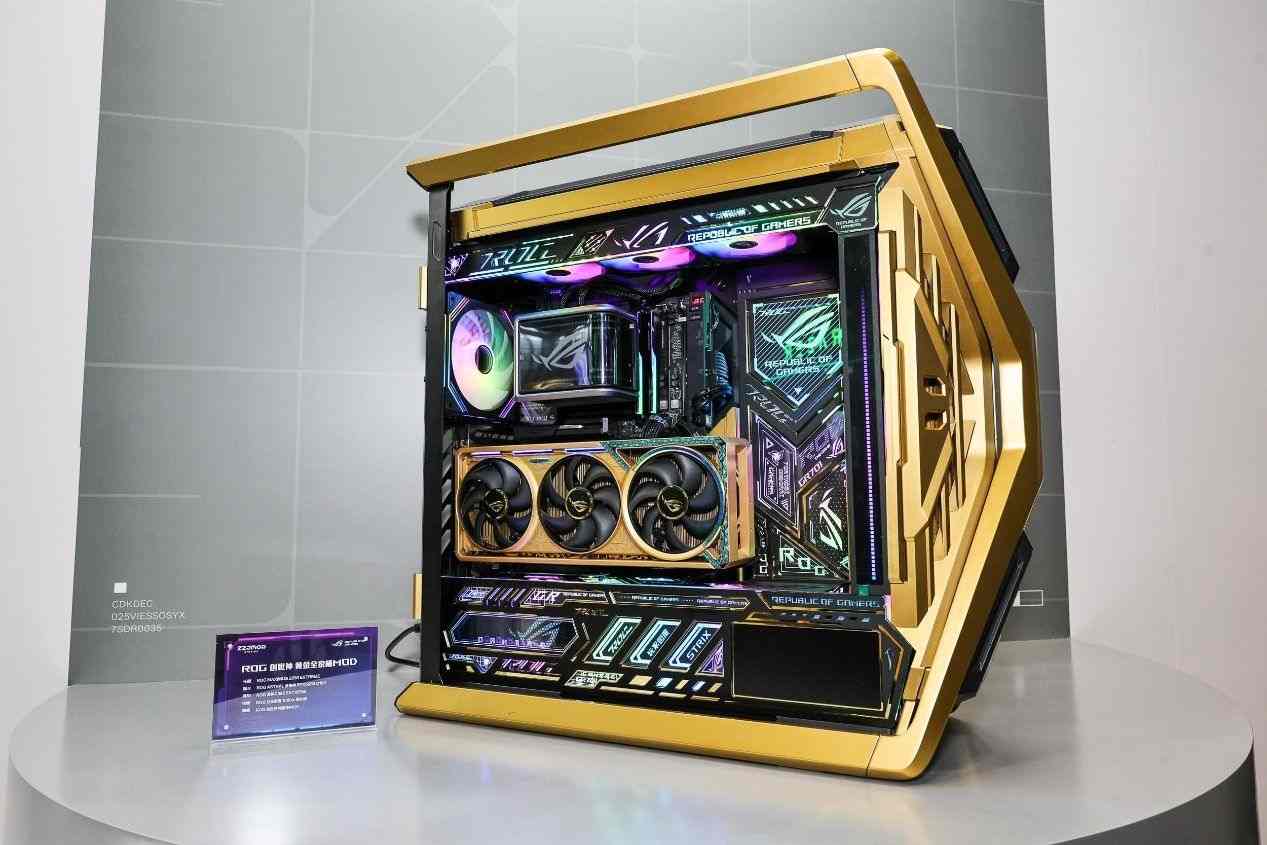 ROG玩+乐园IP联动引爆次元文化狂欢(图24)