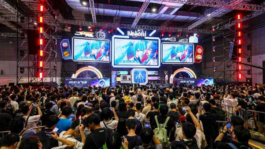 ROG BW2025联名新品亮相 二次元电竞体验升级(图2)