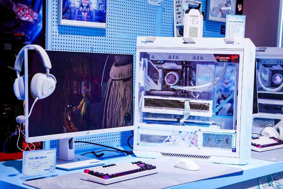 ROG BW2025联名新品亮相 二次元电竞体验升级(图15)