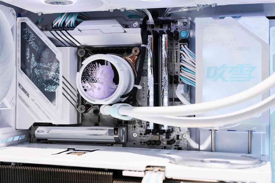 ROG BW2025联名新品亮相 二次元电竞体验升级(图16)