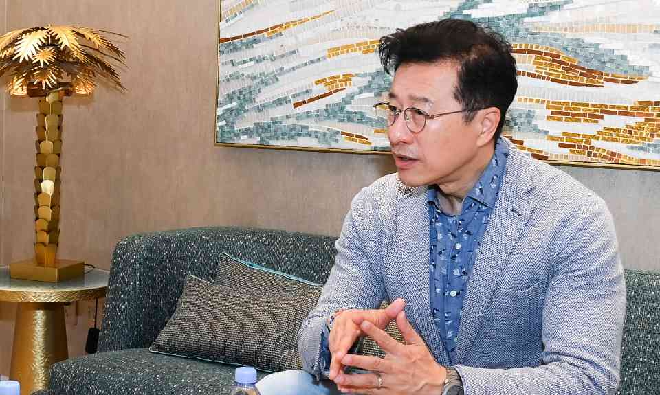 泡泡玛特更换非执行董事 吴越接任LVMH高管年薪300万港元 - 大泥象网