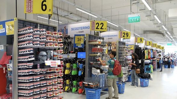 迪卡侬进军太空推出宇航服，平价品牌转型高端新路径(图10)