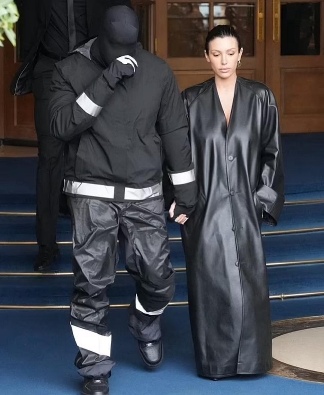 迪卡侬进军太空推出宇航服，平价品牌转型高端新路径(图13)