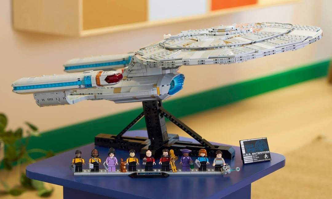 乐高推出星际迷航企业号积木套装，3600块还原经典科幻飞船