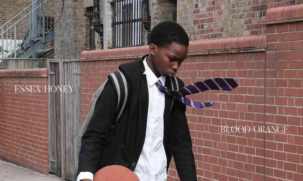 Blood Orange新专辑《Essex Honey》全平台发行，英式忧郁氛围