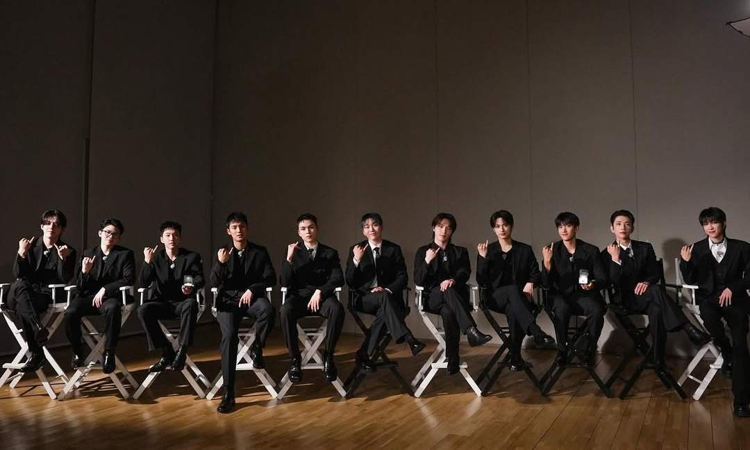 SEVENTEEN携手MESSIKA推出十周年纪念戒指，钻石珠宝诠释团队精神