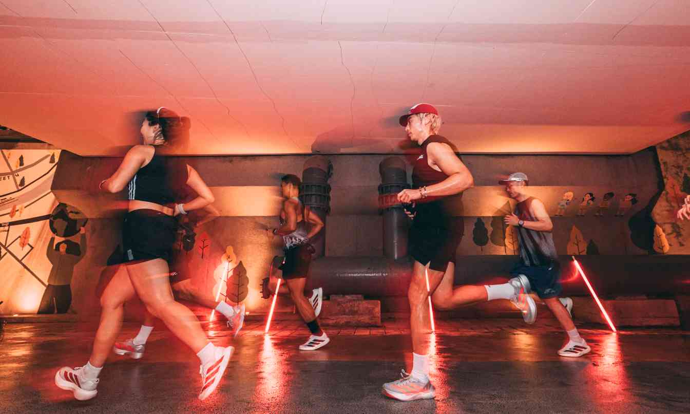 ADIZERO EVO SL 沿袭 ADIOS PRO EV - 大泥象网