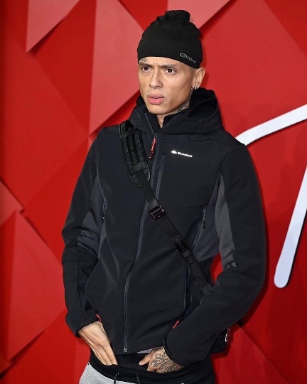 渐失下沉市场，迪卡侬决定「上天」了(图14)