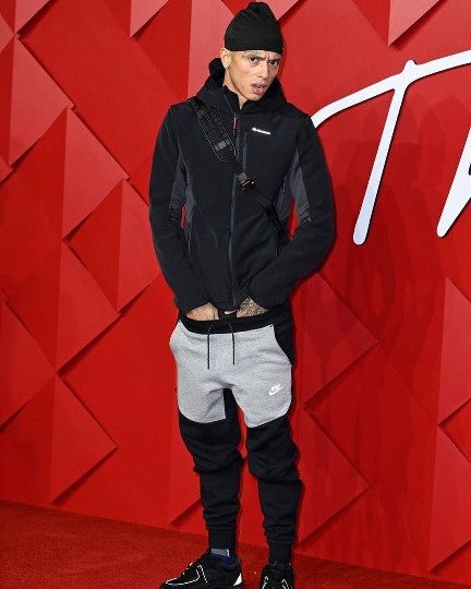 渐失下沉市场，迪卡侬决定「上天」了(图15)