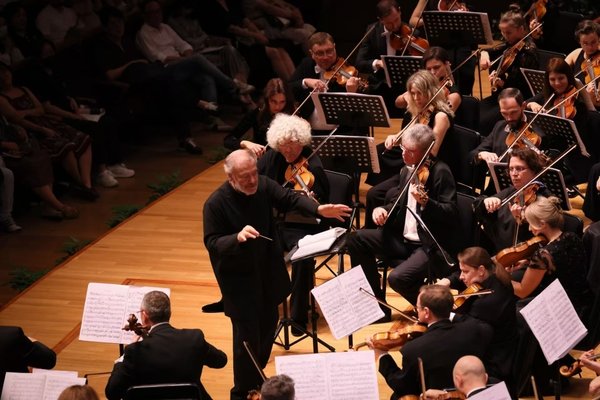 2025上海的舞台丨古典音乐，爱上上海的理由(图3)