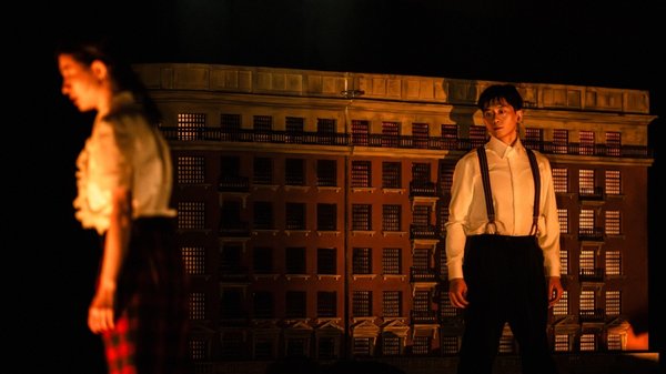 在武康大楼“眼里”,人性光辉如此闪耀(图1) 在武康大楼“眼里”,人性光辉如此闪耀(图1)