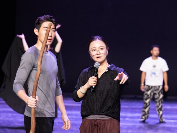 专访丨舞剧《龟兹》，佟睿睿导演20年创作生涯的在地与行走(图2)