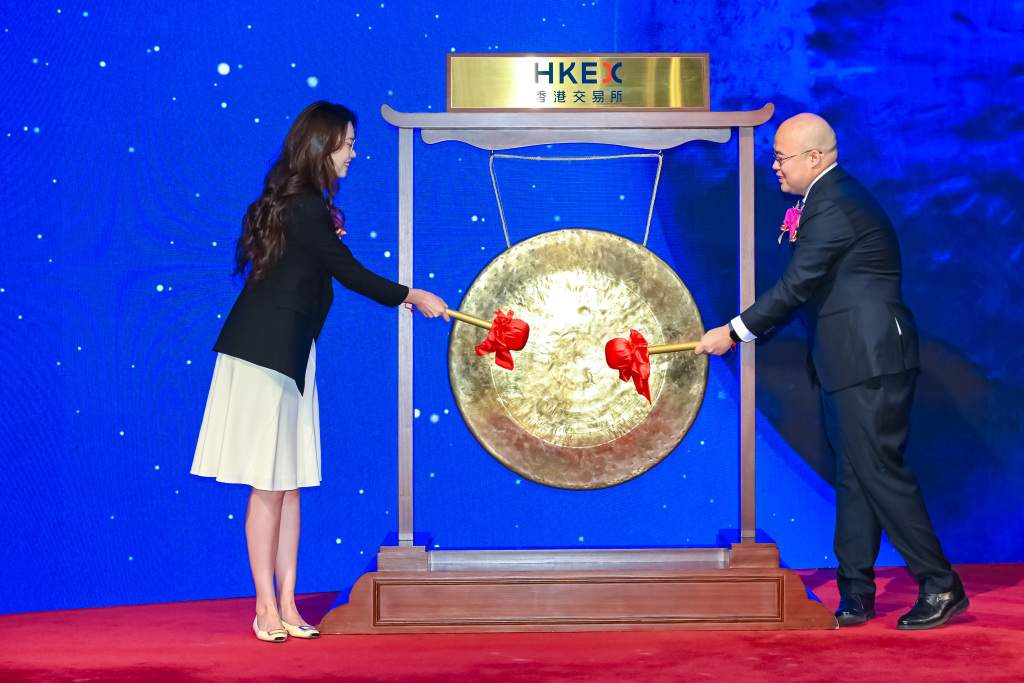 通用人工智能公司上市表现强劲，全球市场拓展与政策支持成关键驱动力(图1)